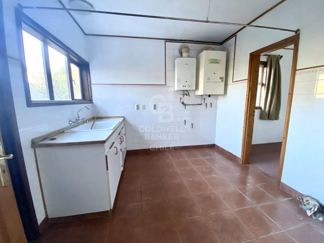 Gran casa en venta con vista al lago y volcán Osorno
