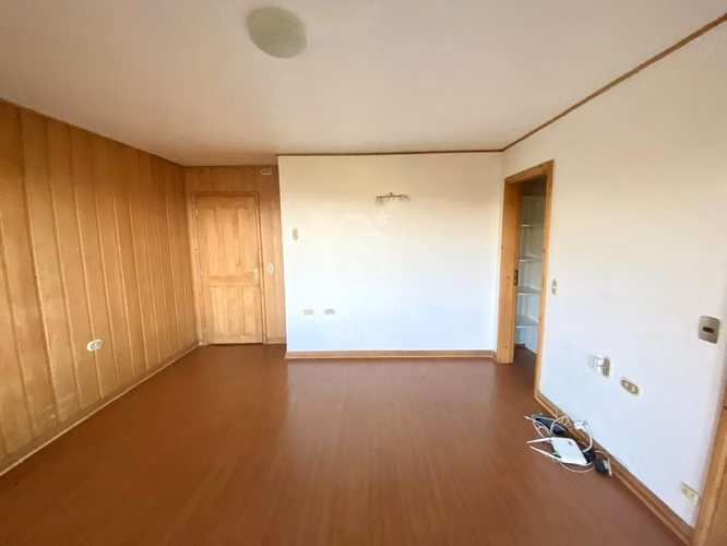 Gran casa en venta con vista al lago y volcán Osorno
