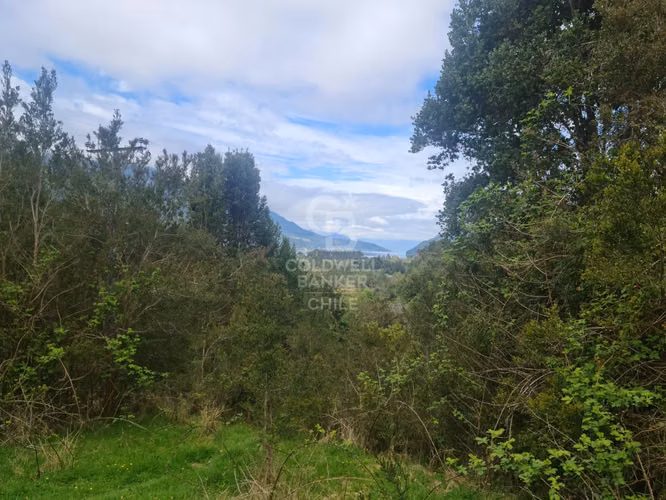 Oportunidad! Parcela con frutales, vista Volcán y riachuelo