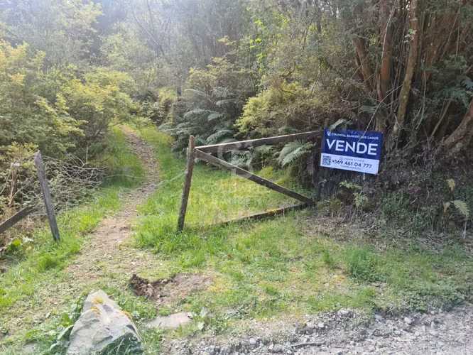 Oportunidad! Parcela con frutales, vista Volcán y riachuelo