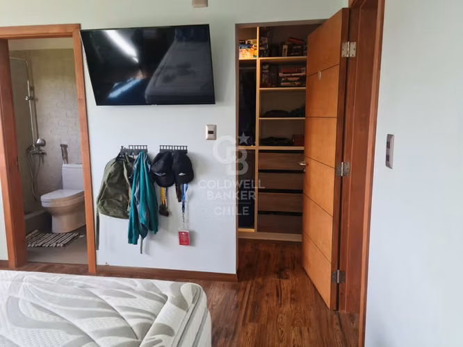 Exclusiva Casa Mediterránea en Osorno: Naturaleza y Lujo