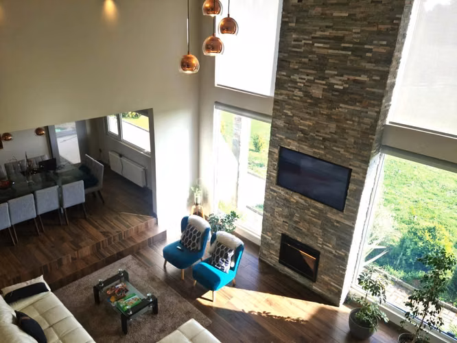 Exclusiva Casa Mediterránea en Osorno: Naturaleza y Lujo