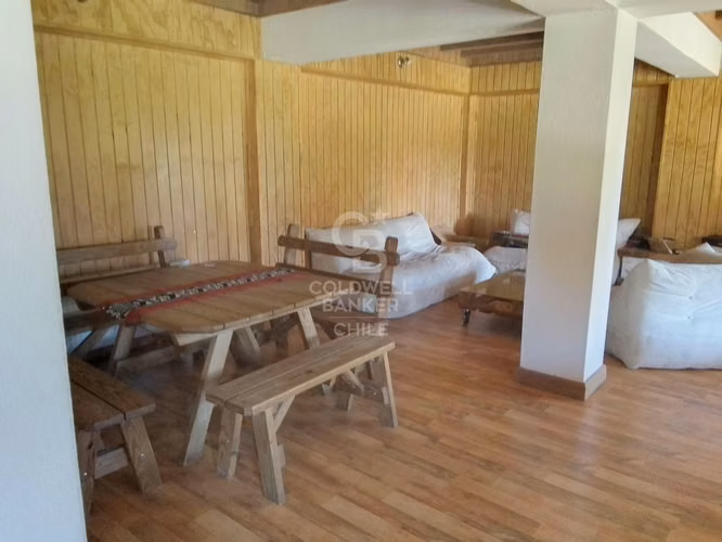 Gran casa en parcela, lindas vistas y a pasos del centro