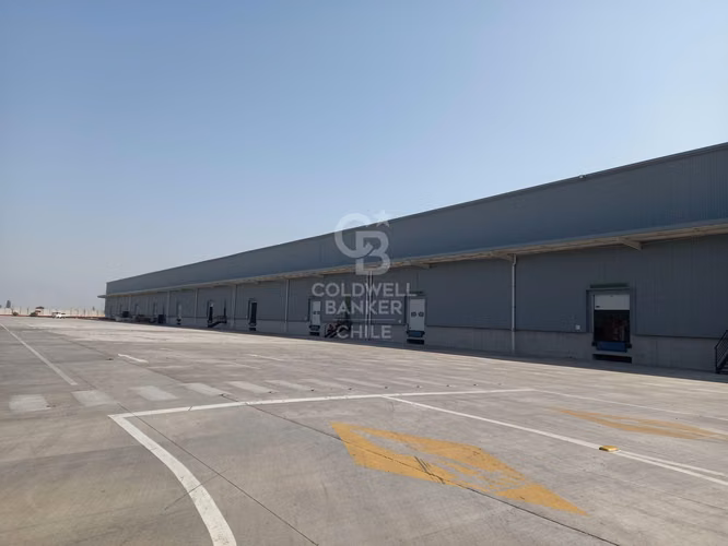 Bodegas de 5.002m2 en Parque Industrial Lo Boza