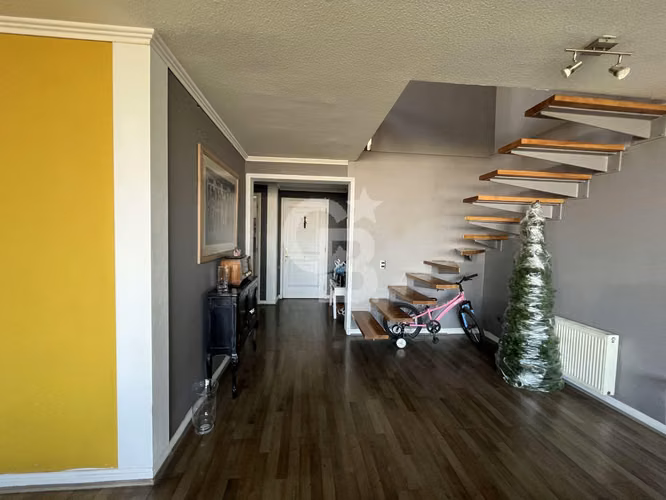 Dúplex en último piso – Rinconada El Salto