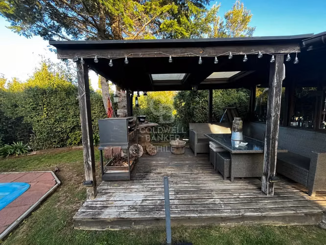Casa exclusiva en Puerto Varas: Piscina y Quincho! - Imagen 4