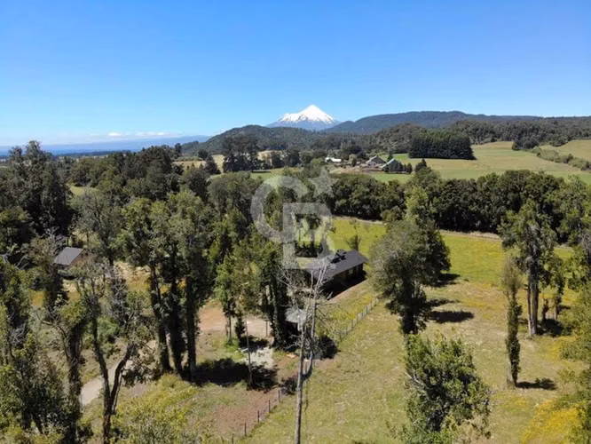 Condominio boutique, vista al Calbuco, acceso al lago
