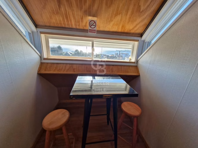 Propiedad con uso comercial y habitacional