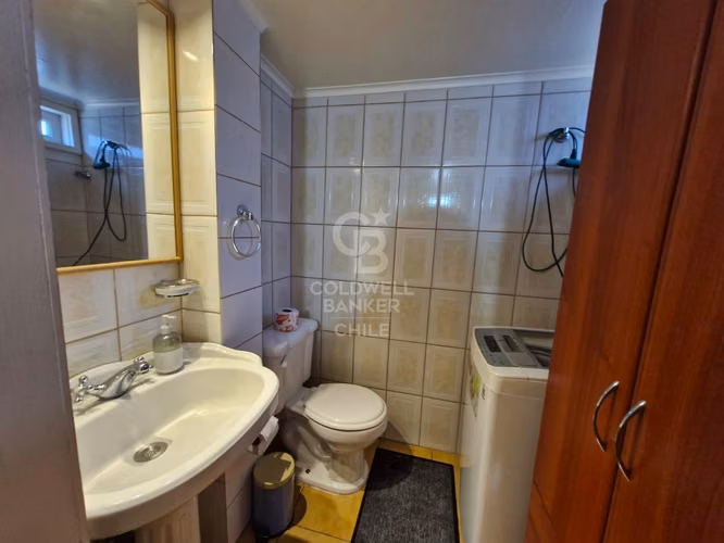 Propiedad con uso comercial y habitacional