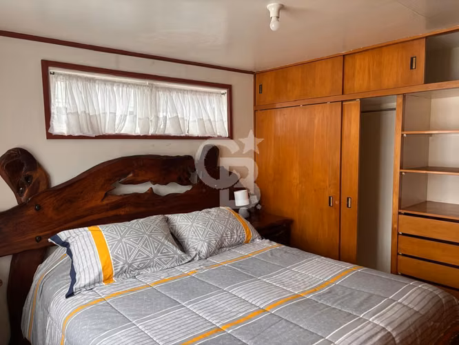 Propiedad con uso comercial y habitacional