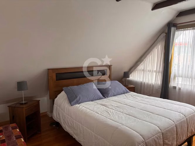 Propiedad con uso comercial y habitacional