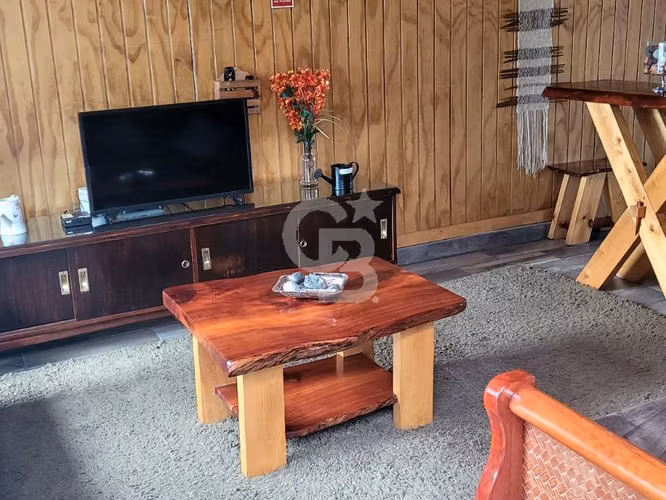 Propiedad con uso comercial y habitacional