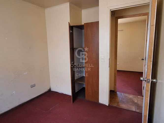 Casa ampliada con 3 dorm, patio y cerca de servicios - Imagen 4