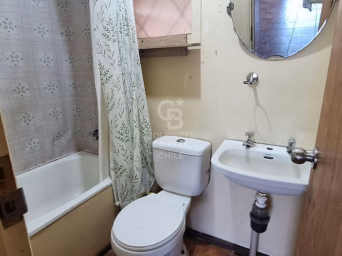 Casa ampliada con 3 dorm, patio y cerca de servicios - Imagen 5