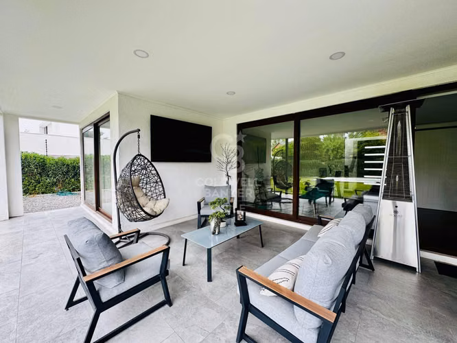 Casa Mediterránea Los Atacameños | Cercano a Highlands