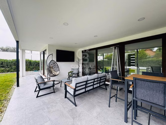 Casa Mediterránea Los Atacameños | Cercano a Highlands