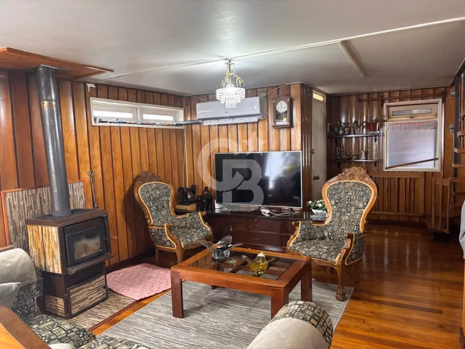 ¡Imperdible oportunidad comercial con vista al lago! - Imagen 5