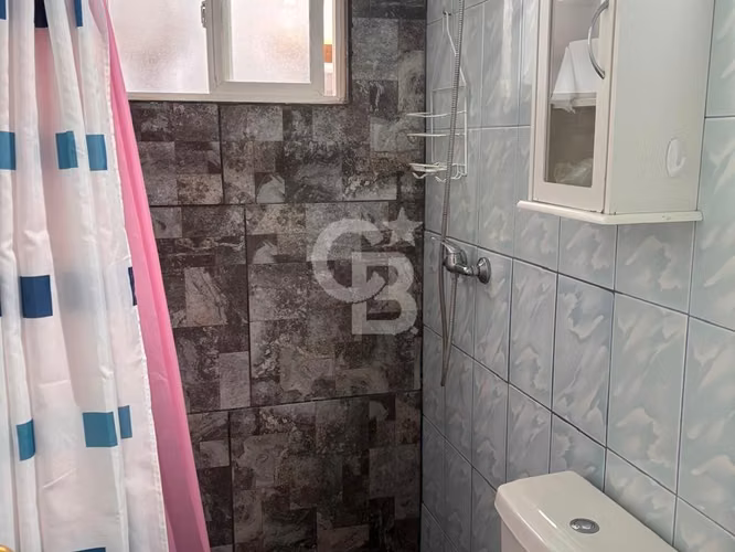 ¡Imperdible oportunidad comercial con vista al lago!
