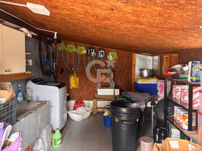 ¡Imperdible oportunidad comercial con vista al lago! - Imagen 13