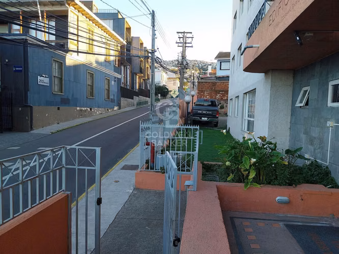 Increíble vista en cerro alegre - Imagen 16