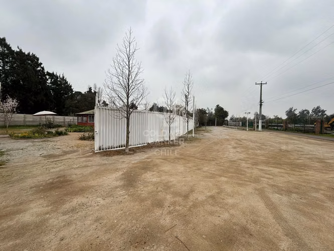 Excelente Conectividad  | Esquina Comercial