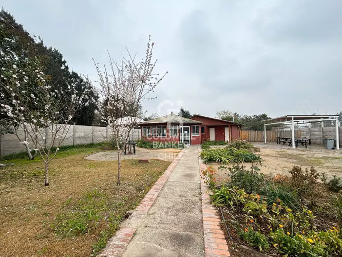 Excelente Conectividad  | Esquina Comercial