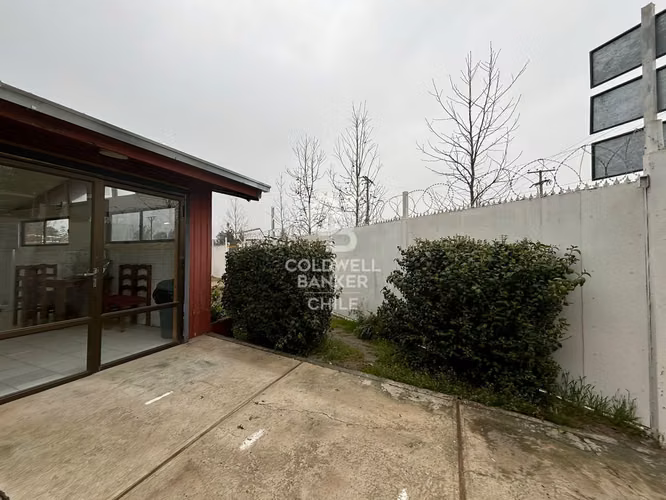 Excelente Conectividad  | Esquina Comercial