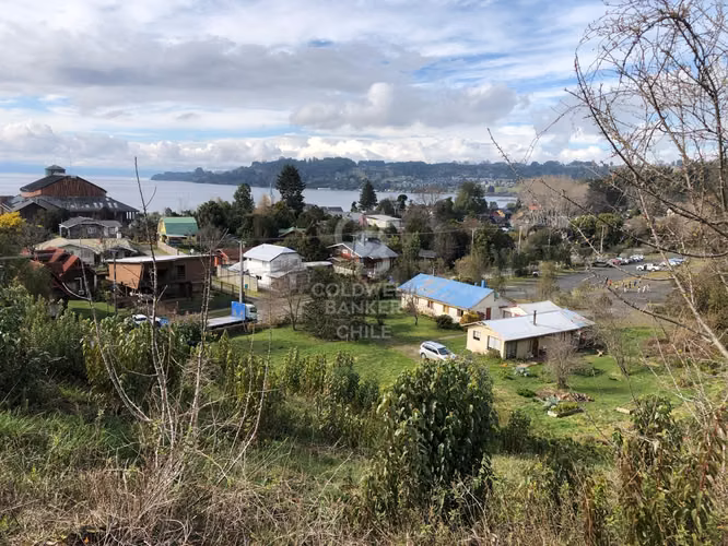 Gran Terreno en Frutillar: ¡Una Oportunidad de Inversión!