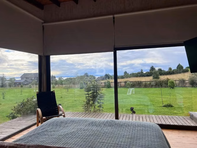 2 casas, acceso al lago y lindísima vista