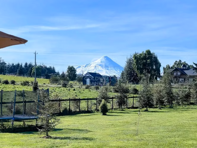 2 casas, acceso al lago y lindísima vista