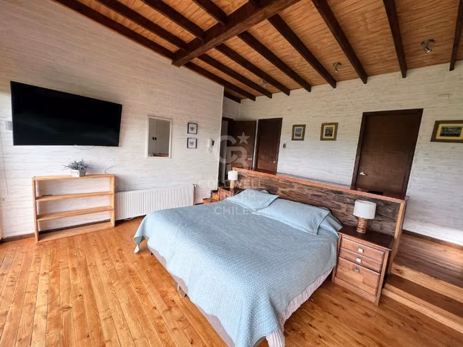 2 casas, acceso al lago y lindísima vista
