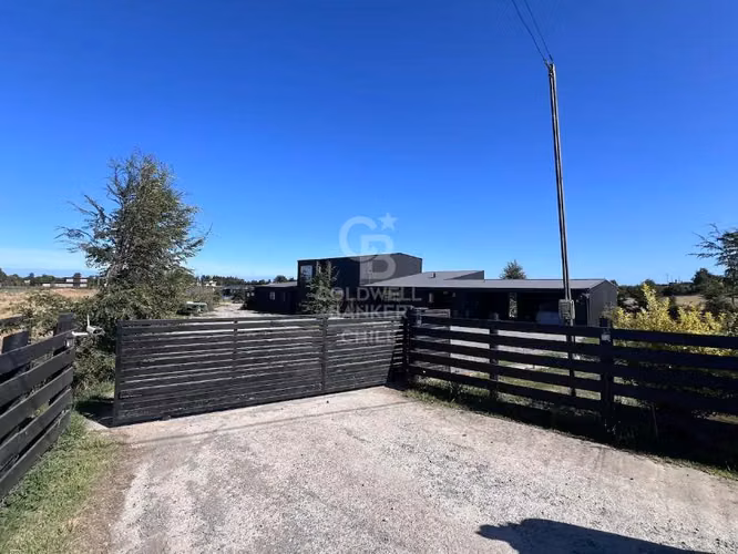 2 casas, acceso al lago y lindísima vista