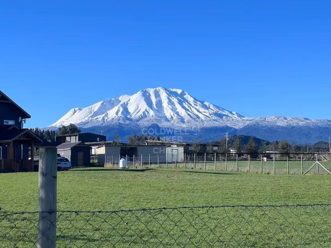 2 casas, acceso al lago y lindísima vista