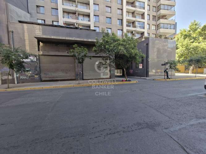 Local 1.241m2 Santiago Centro Bajó UF 4.400 - Imagen 19