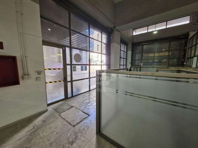 Local 1.241m2 Santiago Centro Bajó UF 4.400 - Imagen 6