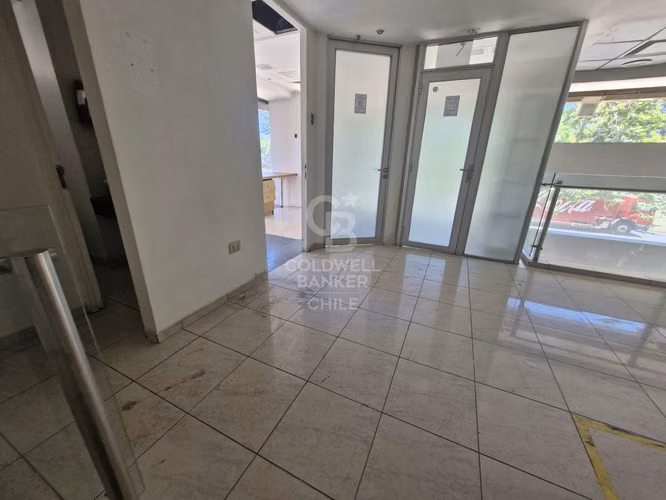Local Comercial Escuela Militar Bajó UF 2.000 - Imagen 18