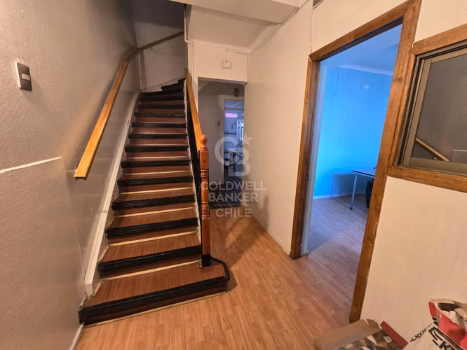 Casa con capacidad para 20-25 personas.