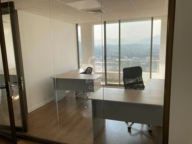 Oficina  Sector Cantagallo, 4 privados, 2 baños