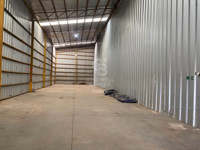 Bodega 400 m² en Osorno: Espacio estratégico con oficina - Imagen 5