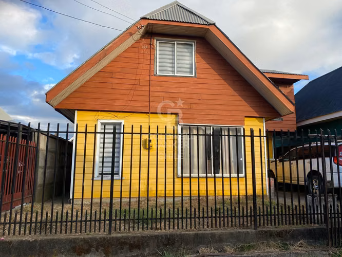 Casa en venta en villa Los Clásicos.