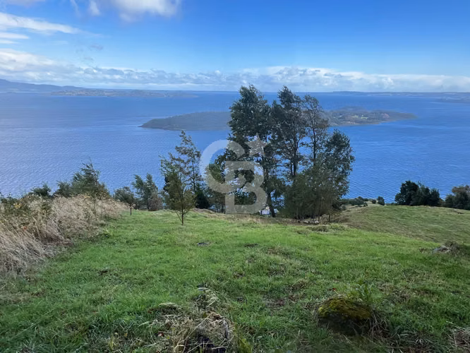Parcela con Vista al Lago, Muelle y Lista para Construir