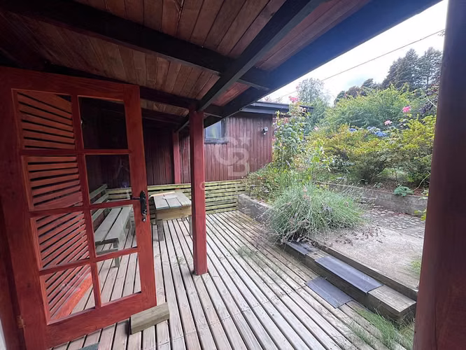 Hermosa Casa con vista al Lago Ranco.