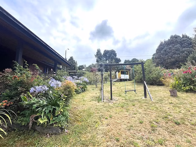 Hermosa Casa con vista al Lago Ranco.