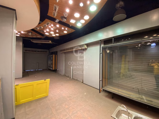 Gran local comercial en Santiago - Imagen 2