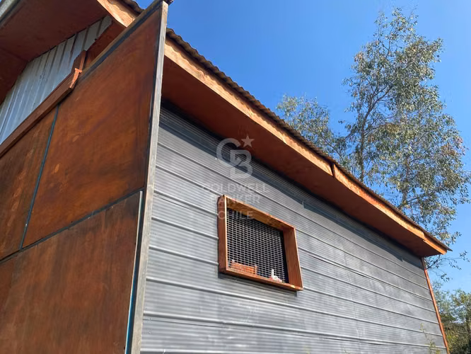 Parcela de 5000m2 con casa en Quillota