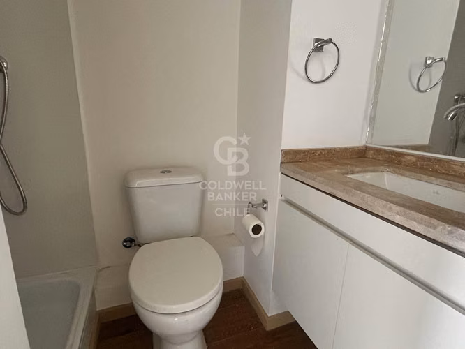 Luminoso dúplex, excelente ubicación y terraza privada