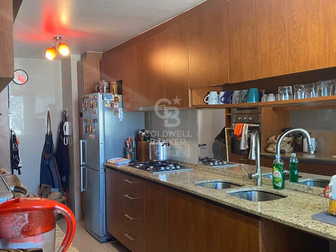 Gran Departamento con Vista Poniente, amoblado