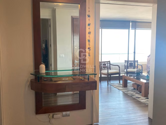 Gran Departamento con Vista Poniente, amoblado