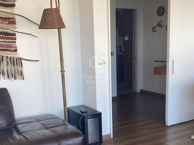Gran Departamento con Vista Poniente, amoblado