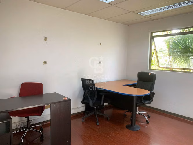 Estupenda casa oficina o casa comercial en Providencia